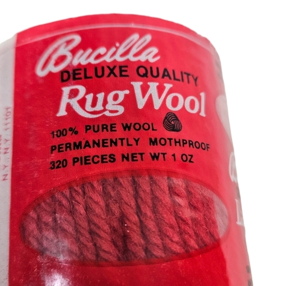 NWT Vintage Bucilla Pure Wool Latch Hook Rug Yarn Red‎ Color 4 Lot of 10 - Picture 2 of 5